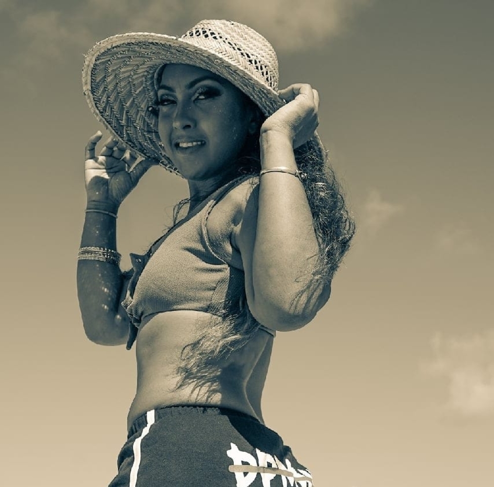 Meet your Posher, Trini